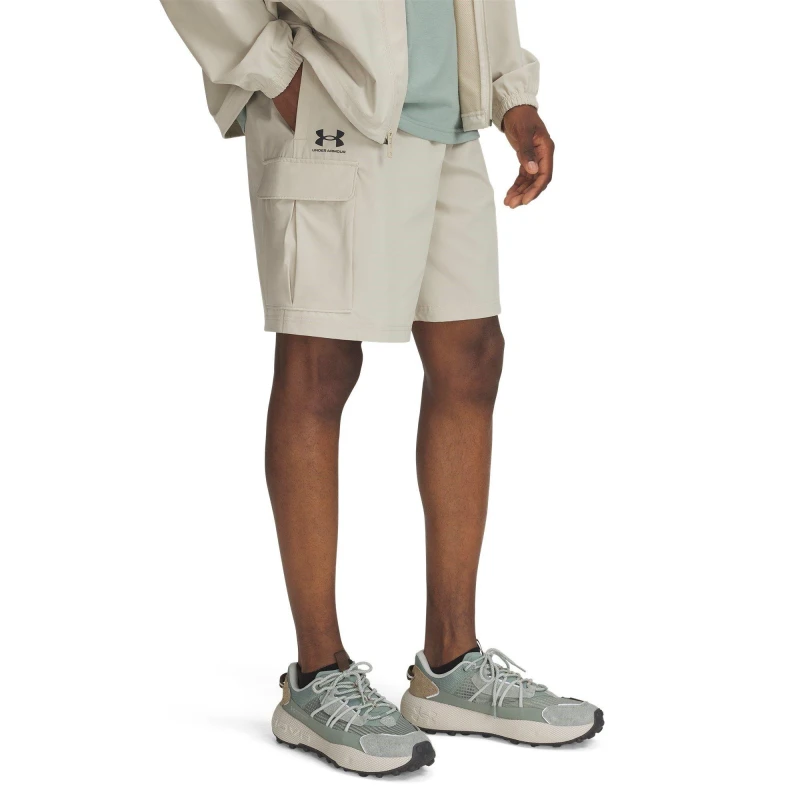Image of Under Armour Mens Vibe Woven Cargo Shorts Khaki Base/Blck male M
