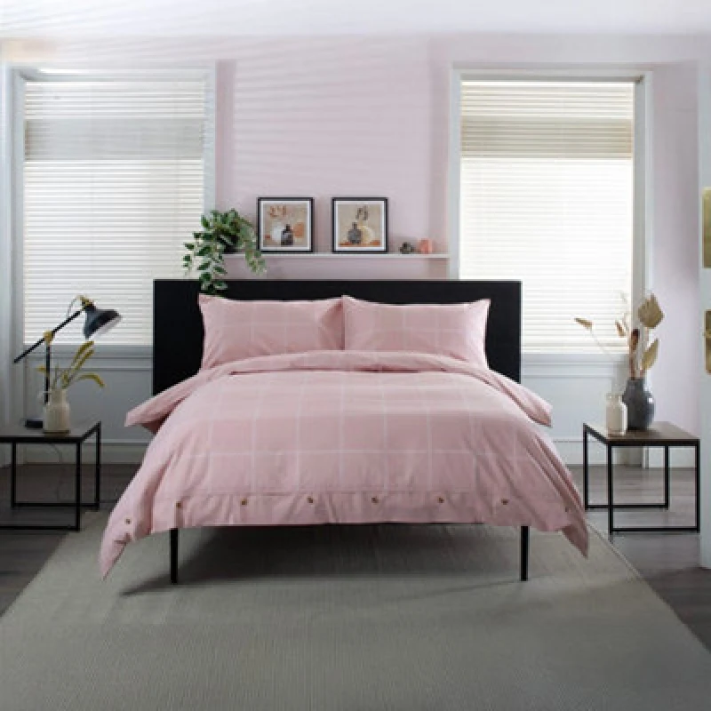 Image of The Lyndon Company The Lyndon Company Crossley Heath Duvet Set - 100% Cotton with Piped Cuffs & Button Detail in Rose Size: Double Rose Double Unise