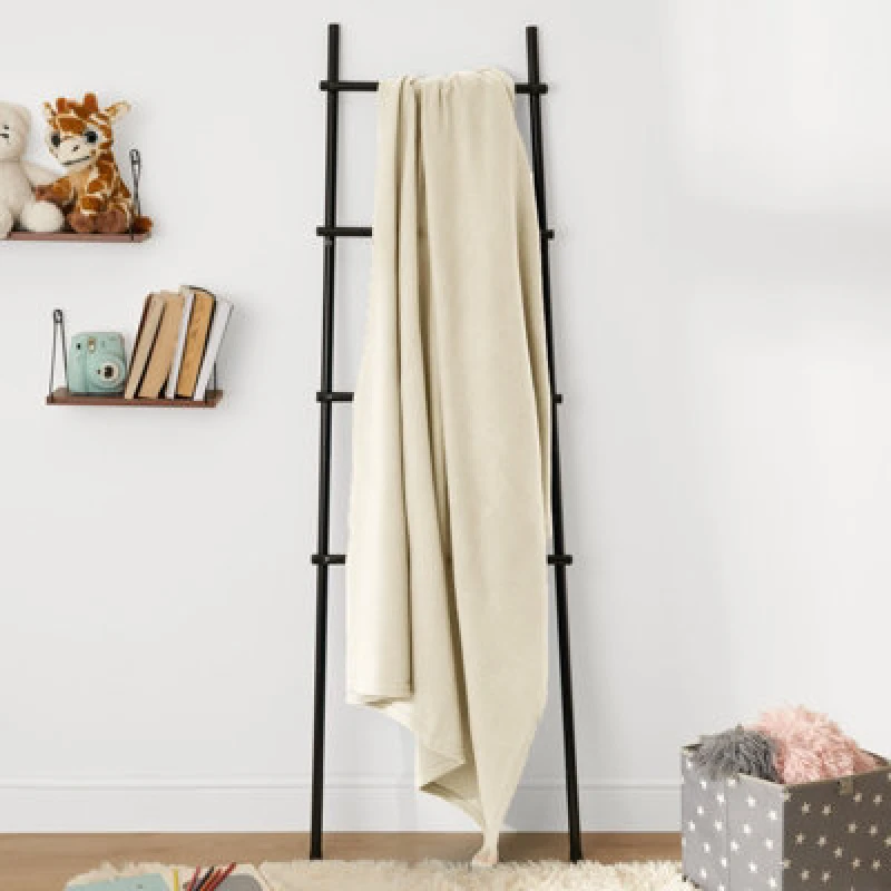 Image of OHS OHS Wholesale 10 Pack Plain Fleece Blanket Sofa Throw Joblot in Ivory Size: 120cm x 150cm Ivory 120cm x 150cm Unisex 5027434089598