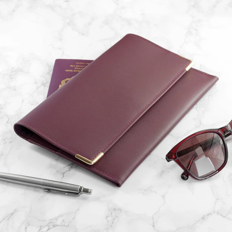 Image of Treat Republic Luxury Leather Travel Organiser Burgundy