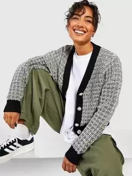 Image of Boohoo Boucle Knitted Crop Cardigan - Black Size L, Women