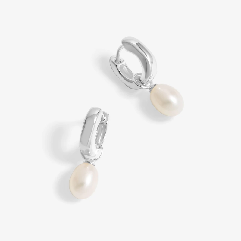 Image of Simply Silver Sterling Silver 925 Polished and Pearl Chunky Pearl Hoop Earrings Silver
