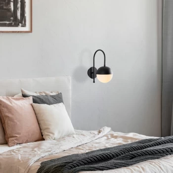 Image of Karsor - 3302 Black White Wall Lamp