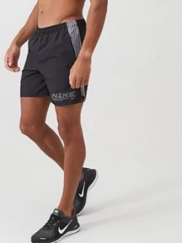 Image of Nike Challenger 7" Bf Gx Ff Shorts - Black/Silver