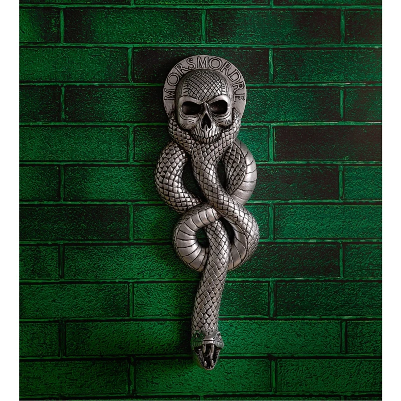 Image of Warner Bros Harry Potter Dark Arts 3D Wall Plaque - Morsmorde Silver unisex