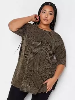 Image of Yours Party Oversized Throw On T-Shirt. Gold Swirl, Gold, Size 20, Women