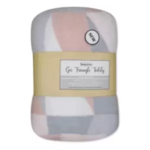 Image of I Saw It First Geo Print Teddy Fleece Duvet Cover and Pillow Case Set - Pink