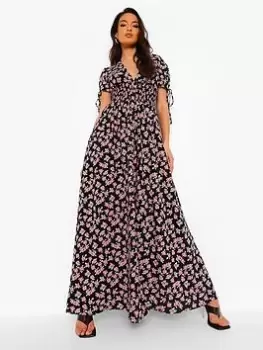 Image of Boohoo Ditsy Print Shirred Waist Maxi Dress - Black, Size 12, Women