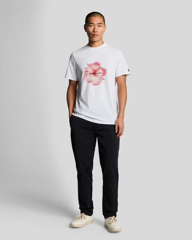 Image of Lyle & Scott Mens Straight Leg Chino in Jet Black