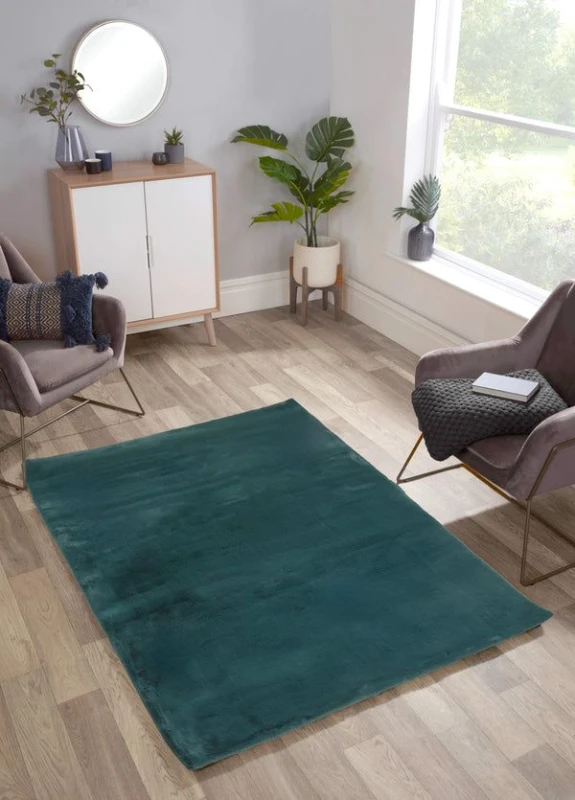 Image of The Linen Consultancy The Linen Consultancy TLC 5 Star Hotel Concept Luxury Faux Fur Green Rug Size: 80cm x 150cm Green 80cm x 150cm Unisex 50555978