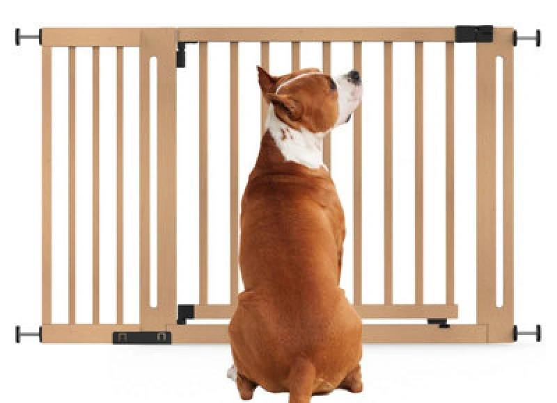 Image of Bettacare Wooden Elegance Dog Gate, Natural, 125Cm - 133Cm, Pressure Fit Pet Gate, 73Cm Extra Wide Doorway, Easy Installation