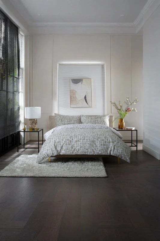 Image of The Lyndon Company The Lyndon Company Tulle Extrasoft 100% Cotton Breathable Duvet Cover Set in Natural Size: Double Natural Double Unisex 505499014