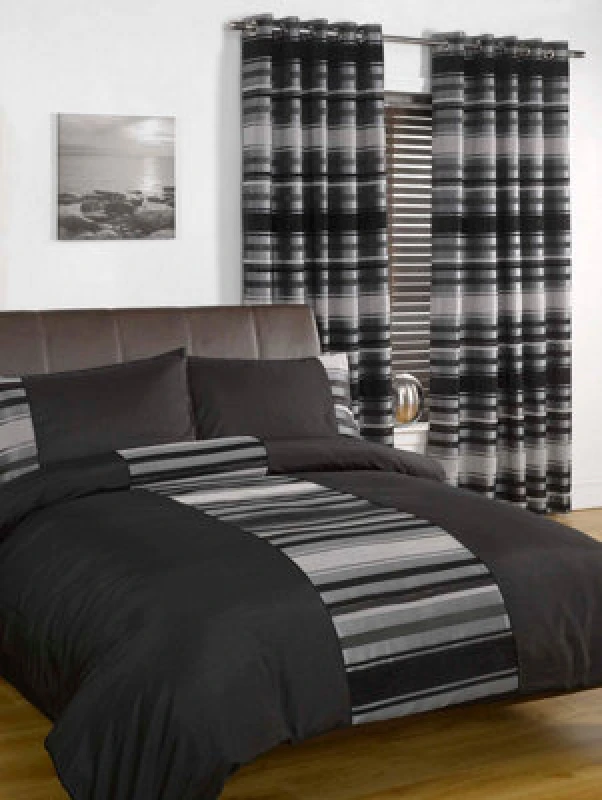 Image of Rapport Home New York Polycotton Duvet Cover Set With Pillowcase in Black Size: King Black Unisex King