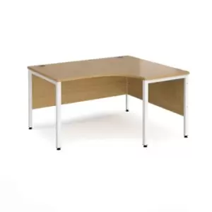 Image of Office Desk Right Hand Corner Desk 1400mm Oak Top With White Frame 1200mm Depth Maestro 25 MB14ERWHO