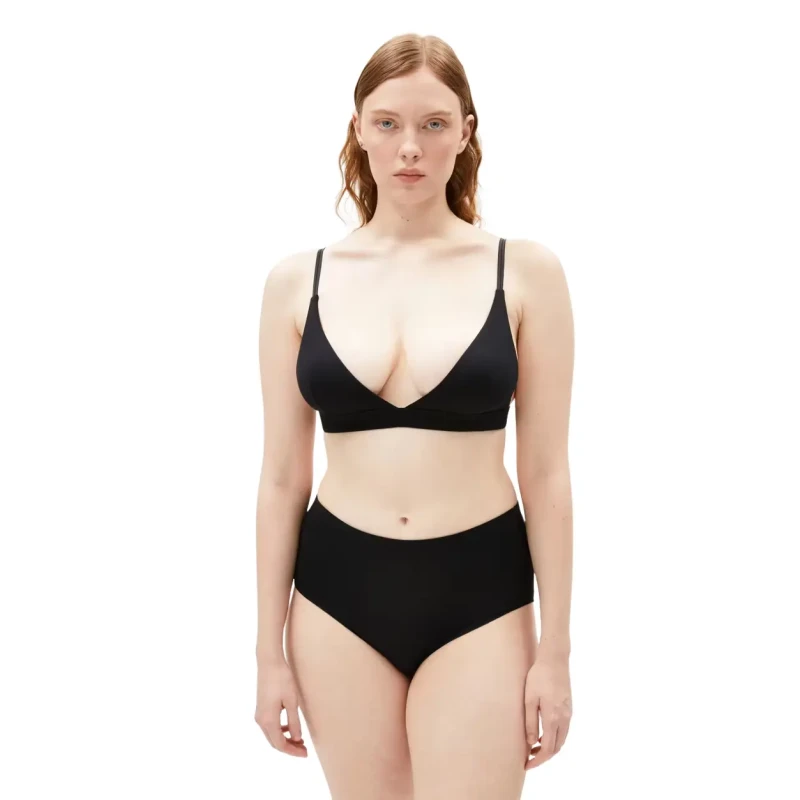 Image of ARMEDANGELS Triangle Bra in TENCEL For Her ARMEDANGELS Noir Female L