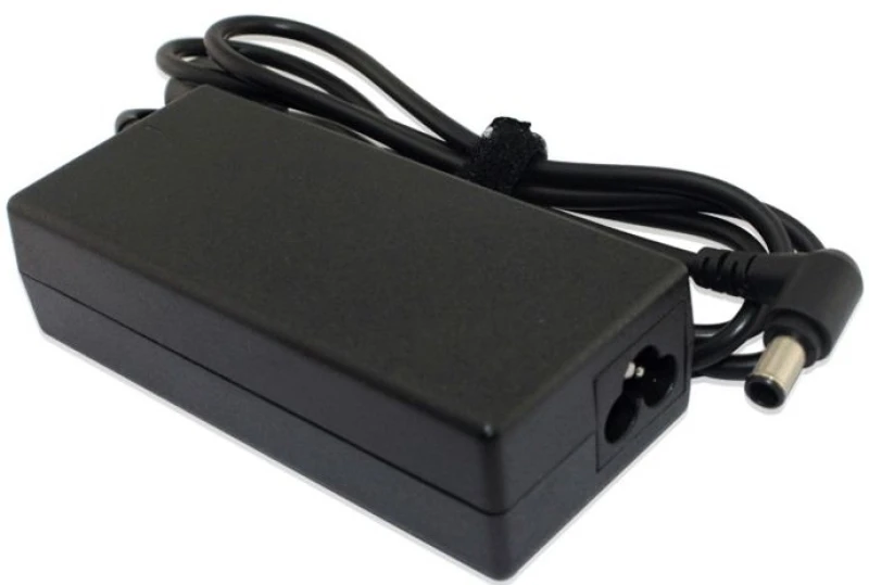Image of CoreParts MBA1330 power adapter/inverter Indoor 32 W Black