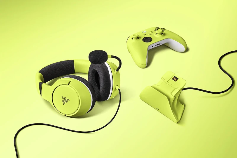 Image of Razer Razer Essential Duo Bundle Headset Wired Head-band Gaming Charging stand Yellow RZ82-03970300-B3M1