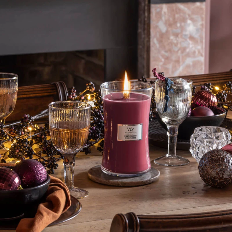 Image of Woodwick Woodwick Large Phantom Cherry Candle ZG31101