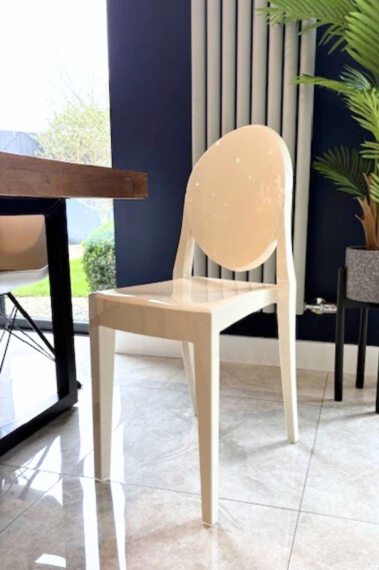 Image of Fusion Living Fusion Living Ghost Style Plastic Victoria Dining Chair in Ivory Ivory One Size Unisex 5056409302493
