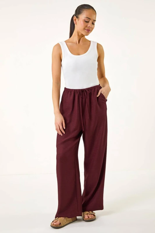 Image of Roman Womens Petite Pull On Woven Trouser in Wine Size: 8 Wine Female 8