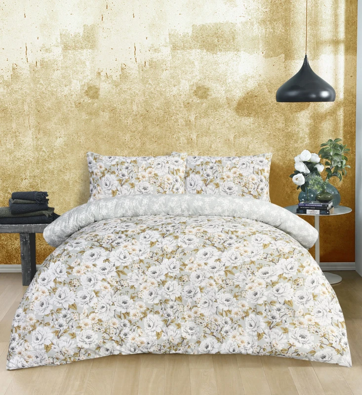 Image of Smart Living Smart Living Luxury Soft Reversible Elegant Blooms Complete Bedding Set in Green Size: Double Green Double Unisex 5056557583218