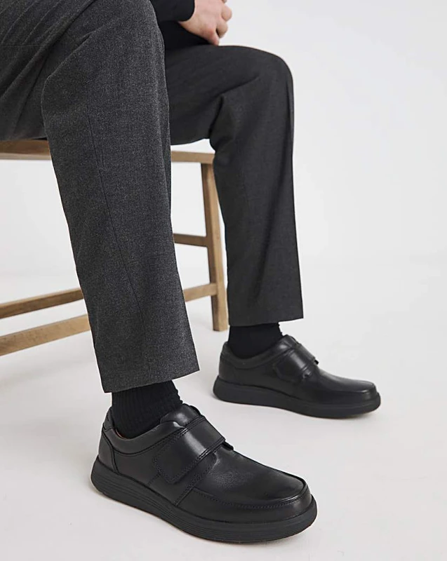 Image of Clarks Clarks Un Abode Strap Wide Fit Shoes Black Male 12 XQ67406