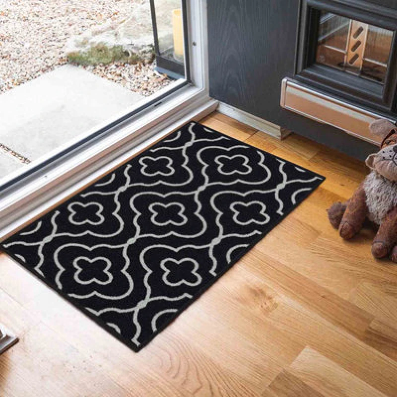 Image of Machine Washable Quatrefoil Design Anti Slip Doormats Black 67X120 Cm