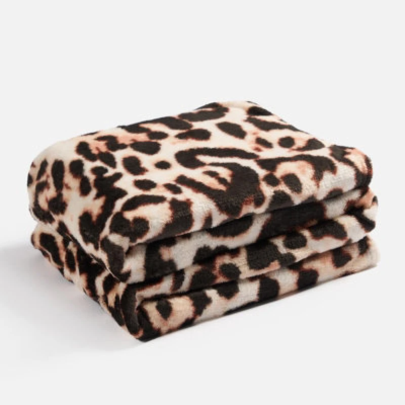 Image of OHS OHS Ultra Soft Throw Bed Blanket Leopard Fleece Plush Sofa Bedspread Warm Travel in Natural Natural One Size Unisex 5027434206254