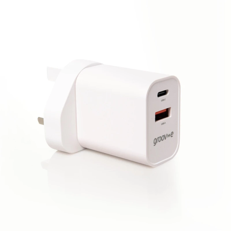Image of Groov-e Multi-charger White unisex one size