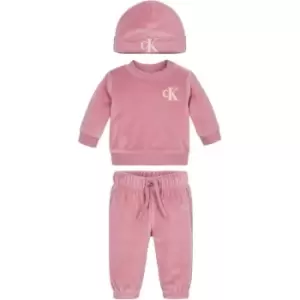 Image of Calvin Klein Jeans Velvet Hwk Beanie Giftpack - Pink