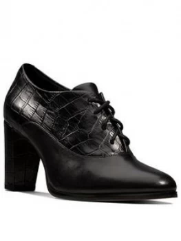 Image of Clarks Kaylin Ida Shoe Boot - Black