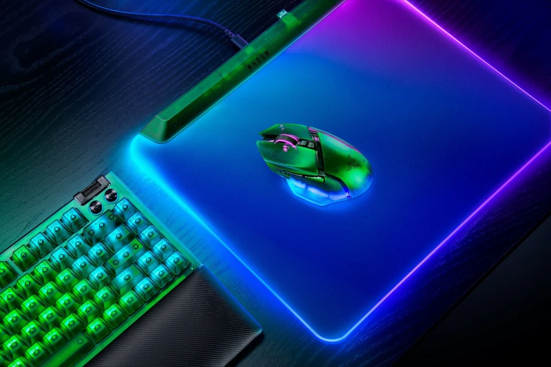 Image of Razer Razer Basilisk V3 Pro 35K mouse Gaming Right-hand RF Wireless + Bluetooth + USB Type-A Optical 35000 DPI RZ01-05240300-R3G1