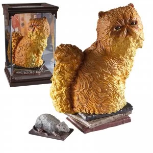 Image of Harry Potter Magical Creatures Crookshanks Scuplture