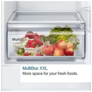 Image of Bosch KGN27NBFAG Serie 2 55cm Frost Free Fridge Freezer White 1 82m G