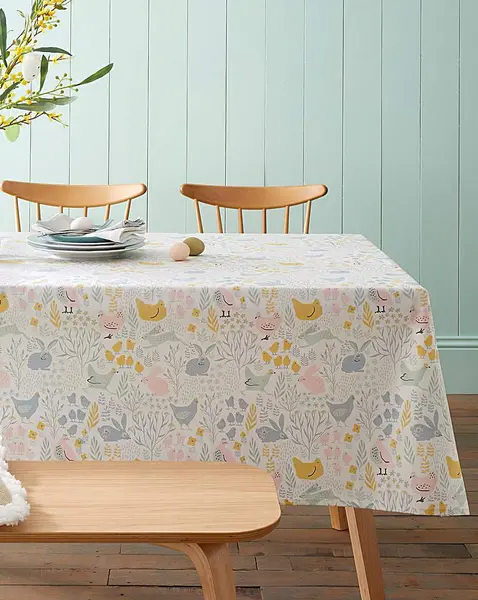 Image of Catherine Lansfield CL Cottage Friend Table Cloth Multi 137X229 PO59202