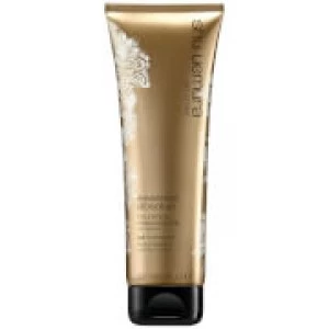 Image of Shu Uemura Art of Hair Essence Absolue Cleansing Milk