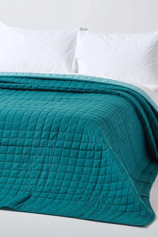 Image of Homescapes Cotton Quilted Reversible Bedspread Teal & Blue, 150 X 200 Cm