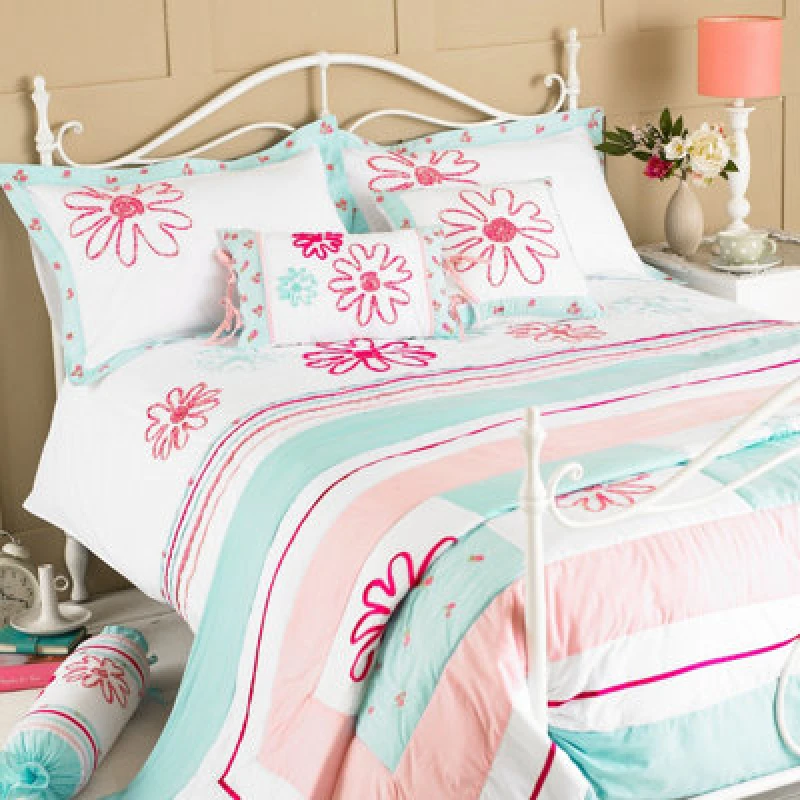 Image of Essentials Harriet Floral Bedspread Multi