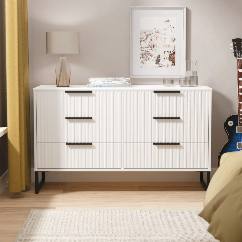 Image of Ready Assembled 2 U Menai 6 Drawer Midi Chest (Ready Assembled) in White Size: Large White Unisex Large