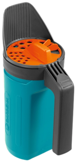 Image of Gardena Feed, Salt and Seed Mini Spreader 1.7kg