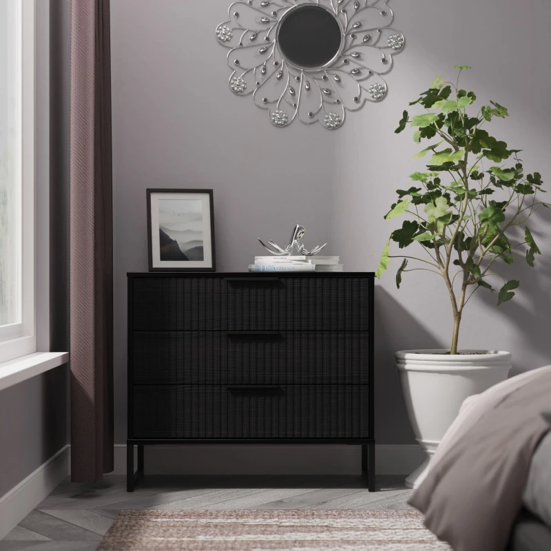 Image of Ready Assembled 2 U Menai 3 Drawer Chest (Ready Assembled) in Black Size: Medium Black Unisex Medium