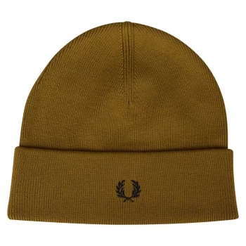 Image of Fred Perry Logo Beanie - Drk Caramel 644