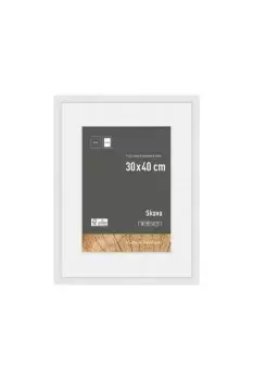 Image of Skava 30 x 40cm Wooden Picture Frame With A4 Mount & Glass Front