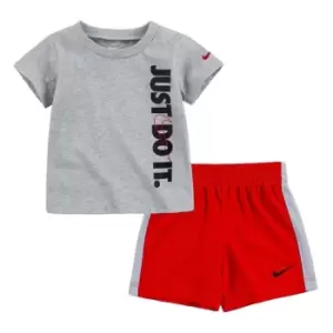 Image of Nike T Shirt And Shorts Set - Red