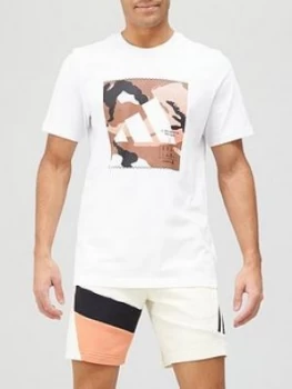 Image of adidas Camo Badge T-Shirt - White Size M Men