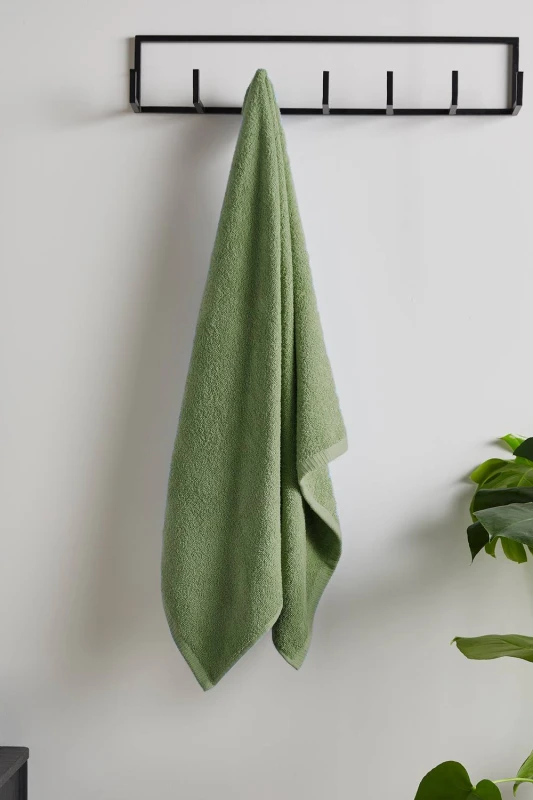 Image of Catherine Lansfield 'Quick Dry Cotton' Towel Collection in Green Green Unisex