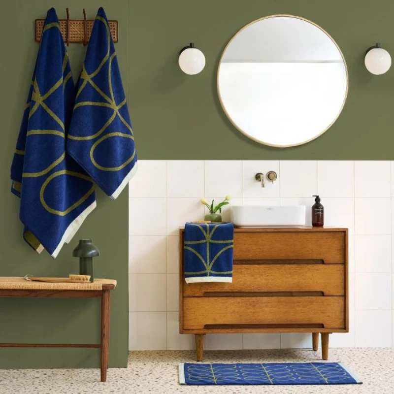 Image of Orla Kiely Linear Stem Towel Navy Olive