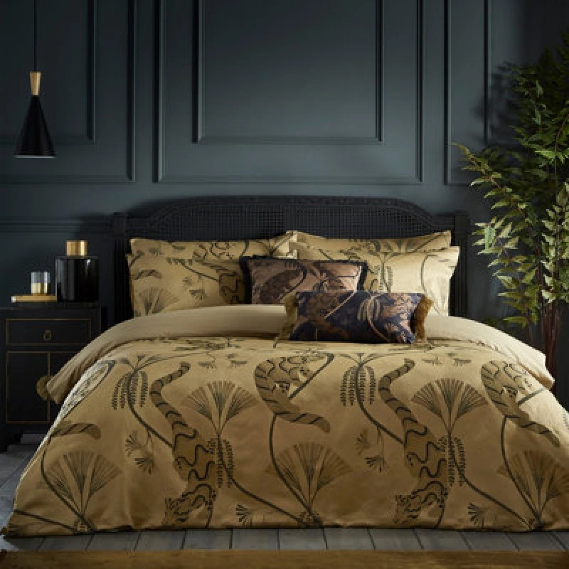 Image of Moondusk Exotic Animal Jacquard Duvet Cover Set Gold / Super King