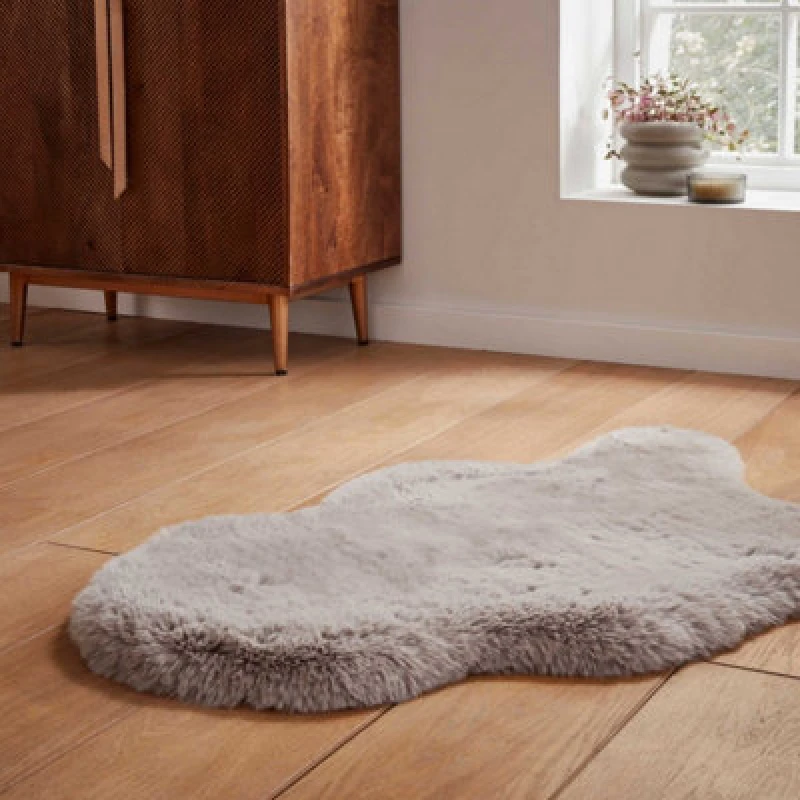 Image of Super Teddy Double Faux Sheepskin 60cm x 180cm Rug Silver