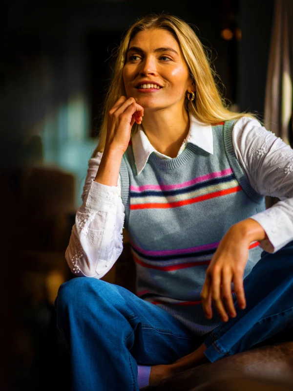 Image of Brakeburn Womens Flora Blouse in Cream Size: 18 Cream Female 18